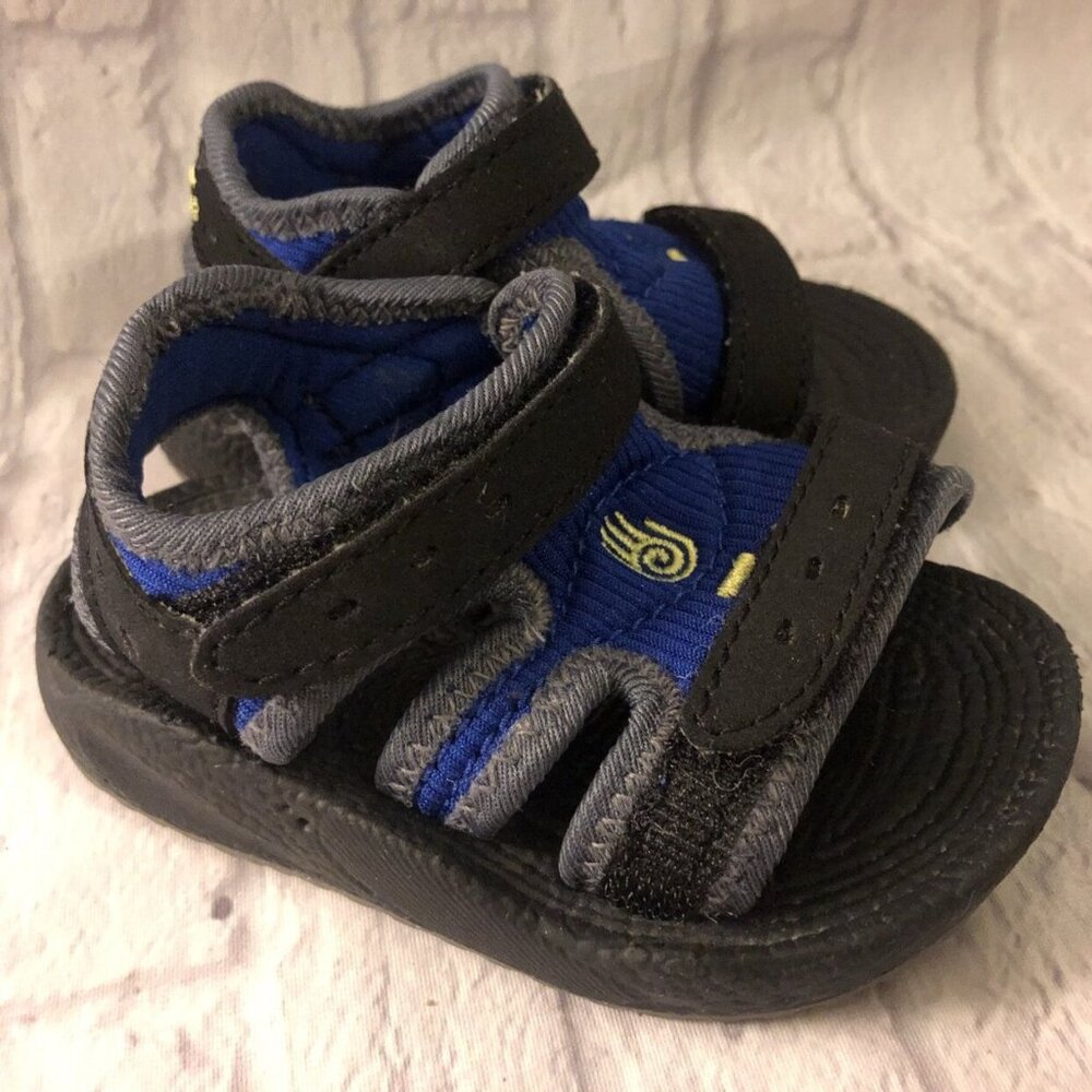 Teva Size 2/3 Physclone Sandals